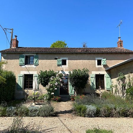 2 Chez Tabuteau Bed & Breakfast Plaisance  Exterior photo