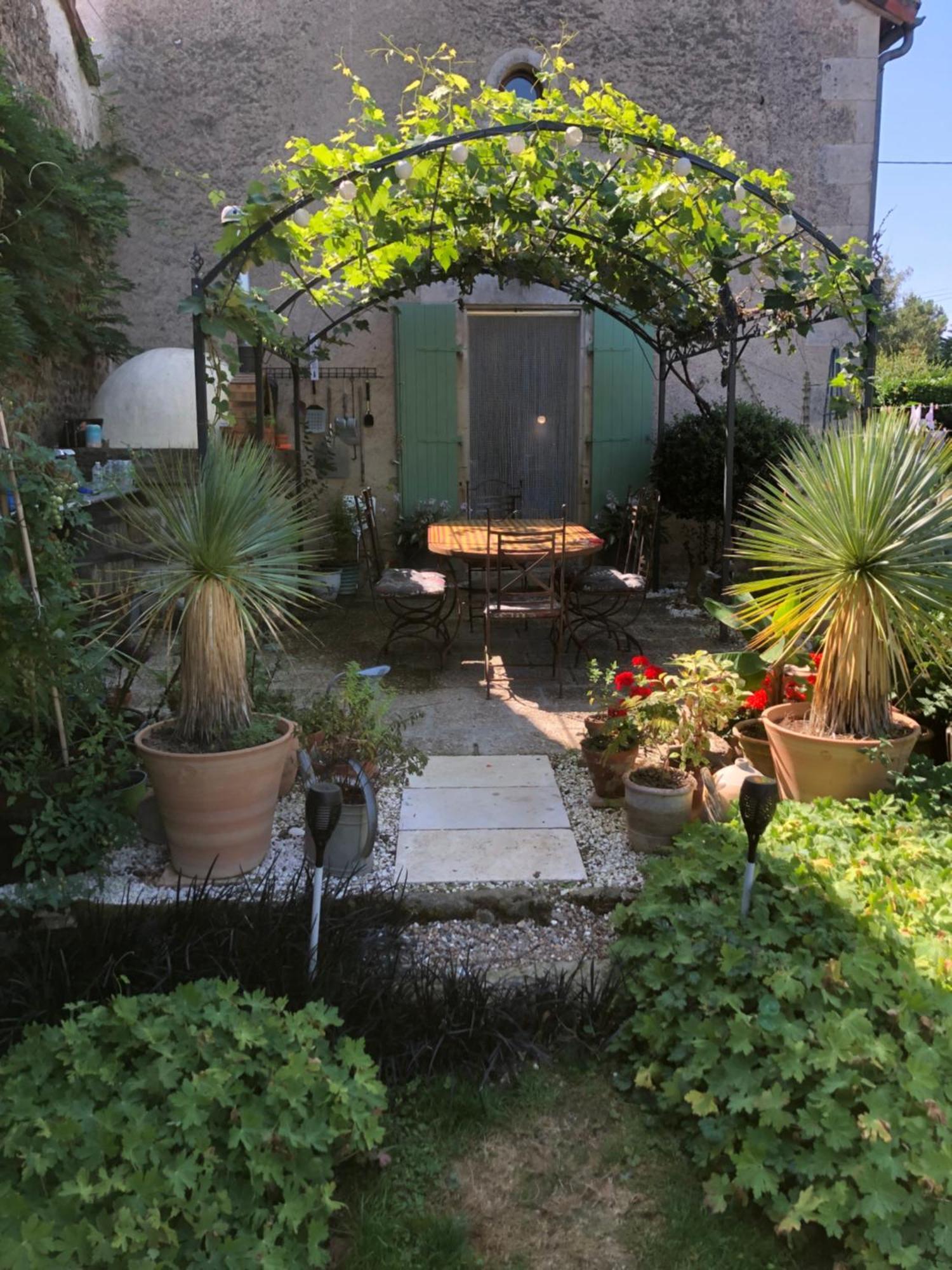 2 Chez Tabuteau Bed & Breakfast Plaisance  Exterior photo